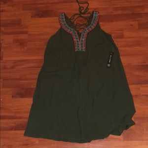 Green dress w/ tags on